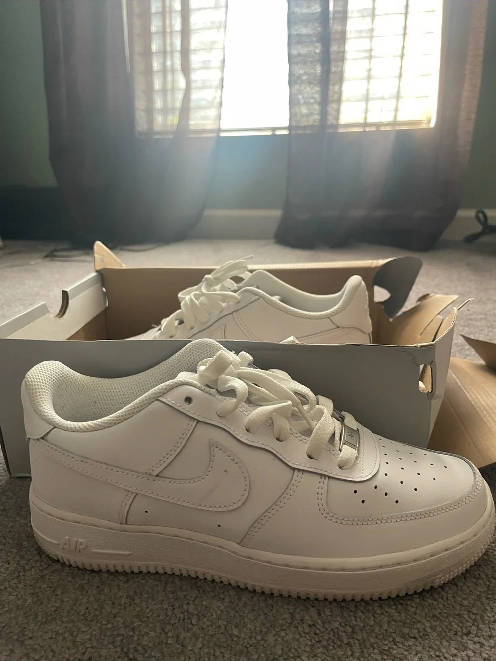 Nike Kids White Low-Top Sneakers